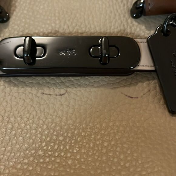 Coach Tan swagger 27 Leather Women's Bag - Picture 2 of 7